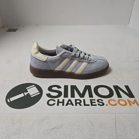 UNBOXED PAIR OF ADIDAS HANDBALL SPECIAL TRAINERS IN LIGHT BLUE - UK 5