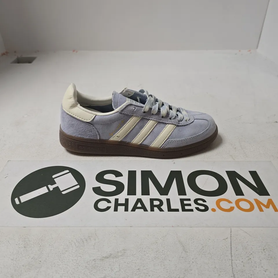 UNBOXED PAIR OF ADIDAS HANDBALL SPECIAL TRAINERS IN LIGHT BLUE - UK 5