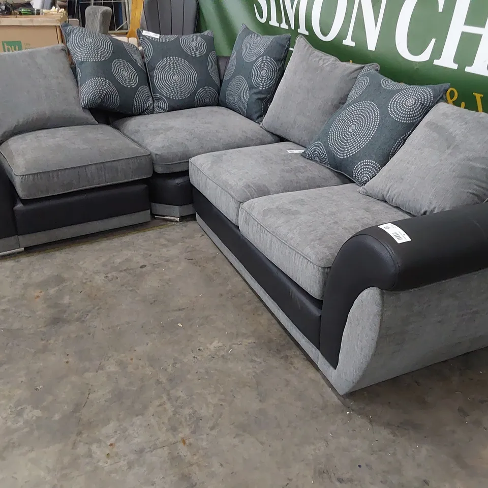 DESIGNER CORNER GROUP BLACK FAUX LEATHER & GREY FABRIC WITH SCATTER CUSHIONS