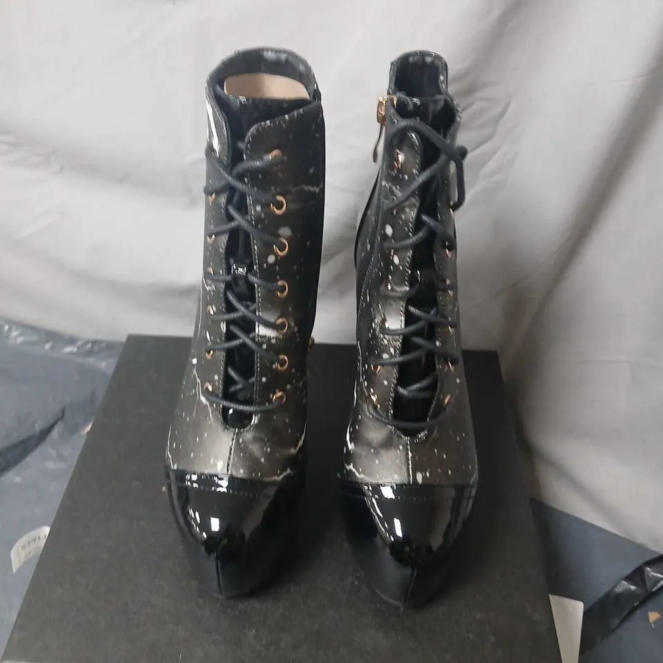 KOI WOMEN'S BLACK PATENT LEATHER LACE-UP HIGH HEEL SHORT BOOTS (EU 39)UK 6 