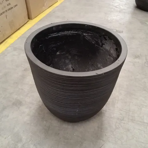SMALL RODBOROUGH PLANTER