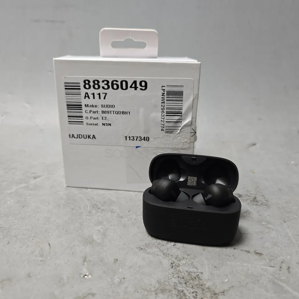 BOXED SUDIO BLACK BLUETOOTH EARPHONES 