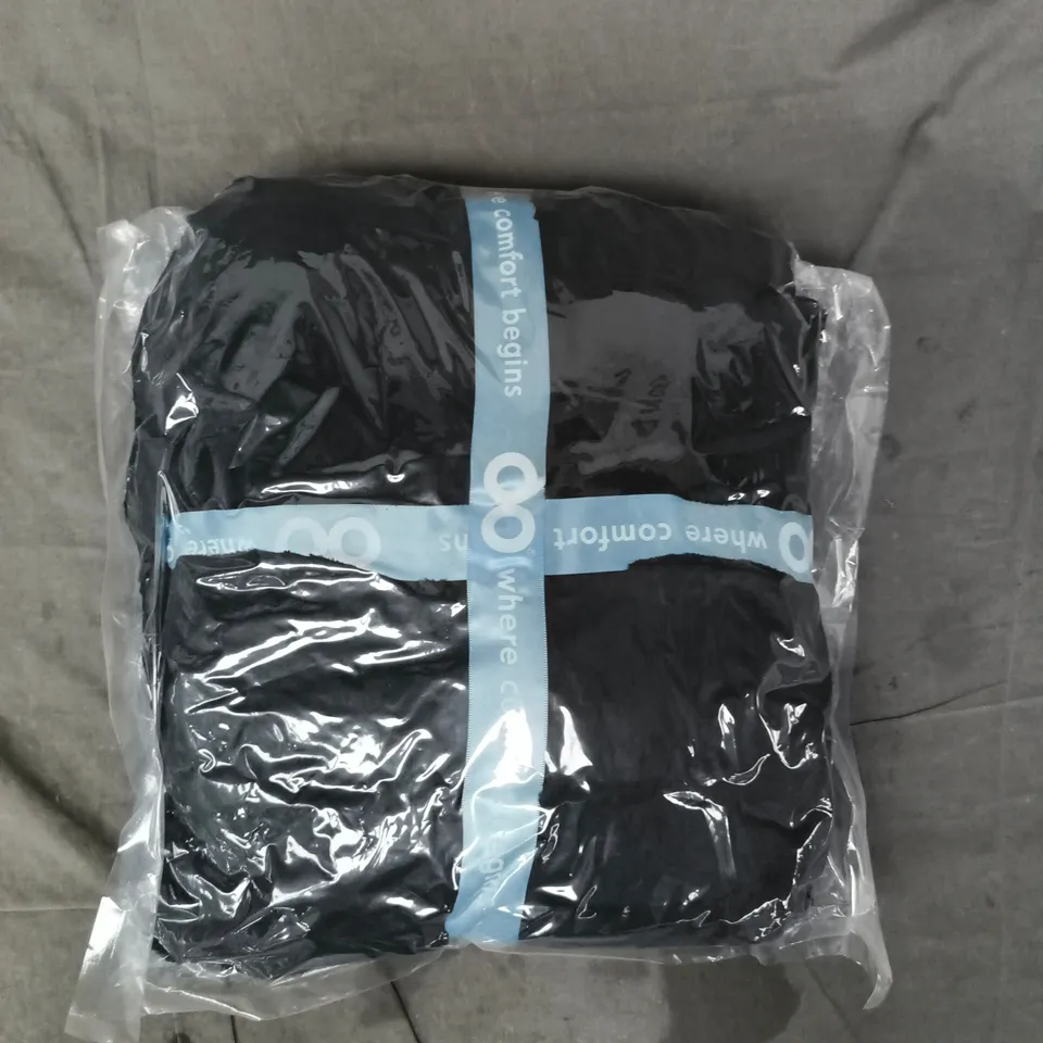 SEALED OODIE OVERSIZED HOODED BLANKET - BLACK