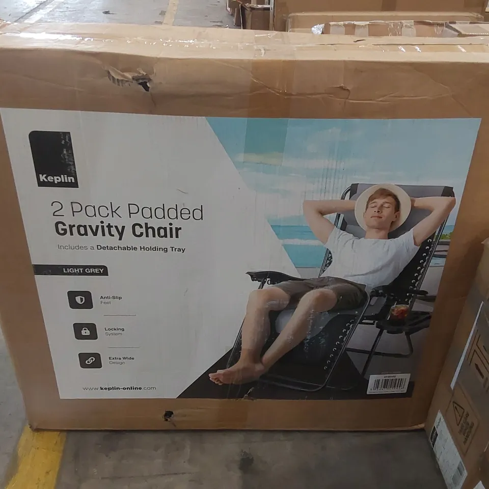 BOXED PAIR OF KEPLIN PADDED GRAVITY CHAIRS 