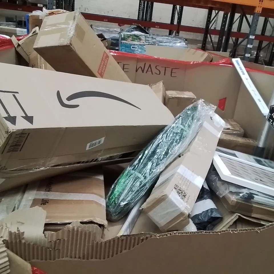 PALLET OF ASSORTED HOUSEHOLD GOODS AND PRODUCTS TO INCLUDE;INCUBATOR,CHAIR MAT,PET FENCE 