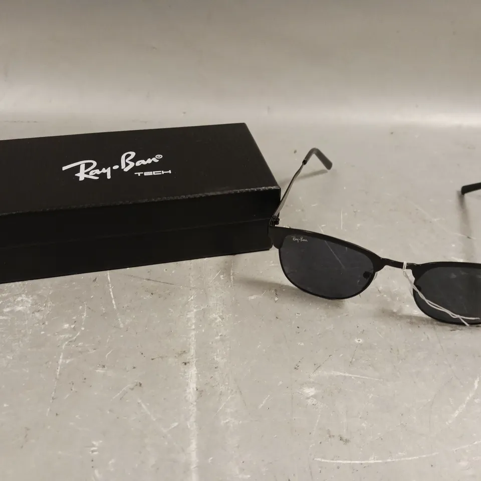 RAY-BAN RB012 BLACK FRAME SUNGLASSES
