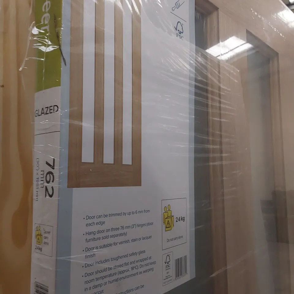 OAK VENEER VERTICAL 3 PANEL INTERNAL DOOR 1981 × 762mm