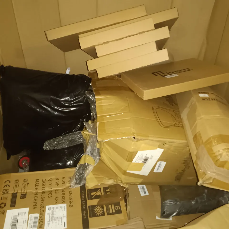 PALLET OF ASSORTED ITEMS TO INCLUDE MIXER TAP,PIZZA TRAYS AND GARMENT RACK