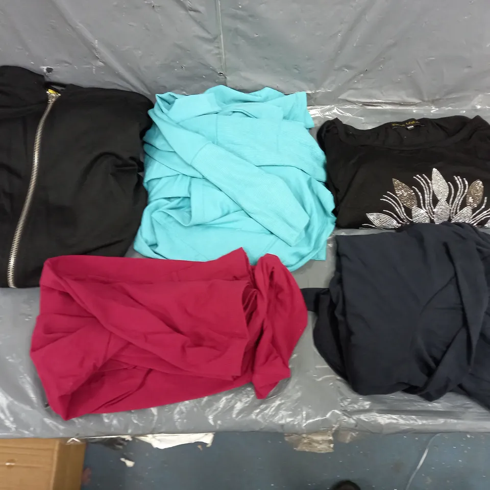 BOX OF APPROXIMATELY 10 ASSORTED PIECES OF CLOTHING IN VARIOUS STYLES, SIZES, AND BRANDS 
