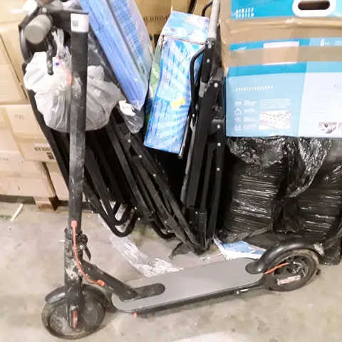 BLACK ELECTRIC SCOOTER 