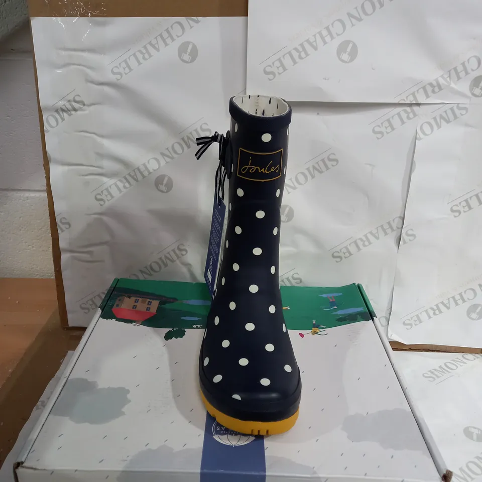 PAIR OF JOULES MOLLY WELLY NAVY/WHITE/YELLOW - UK SIZE 5