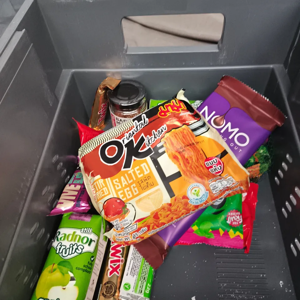 APPROXIMATELY 12 ASSORTED FOOD ITEMS INCLUDING WHITE SUGAR AND BEBETO BIG MIX