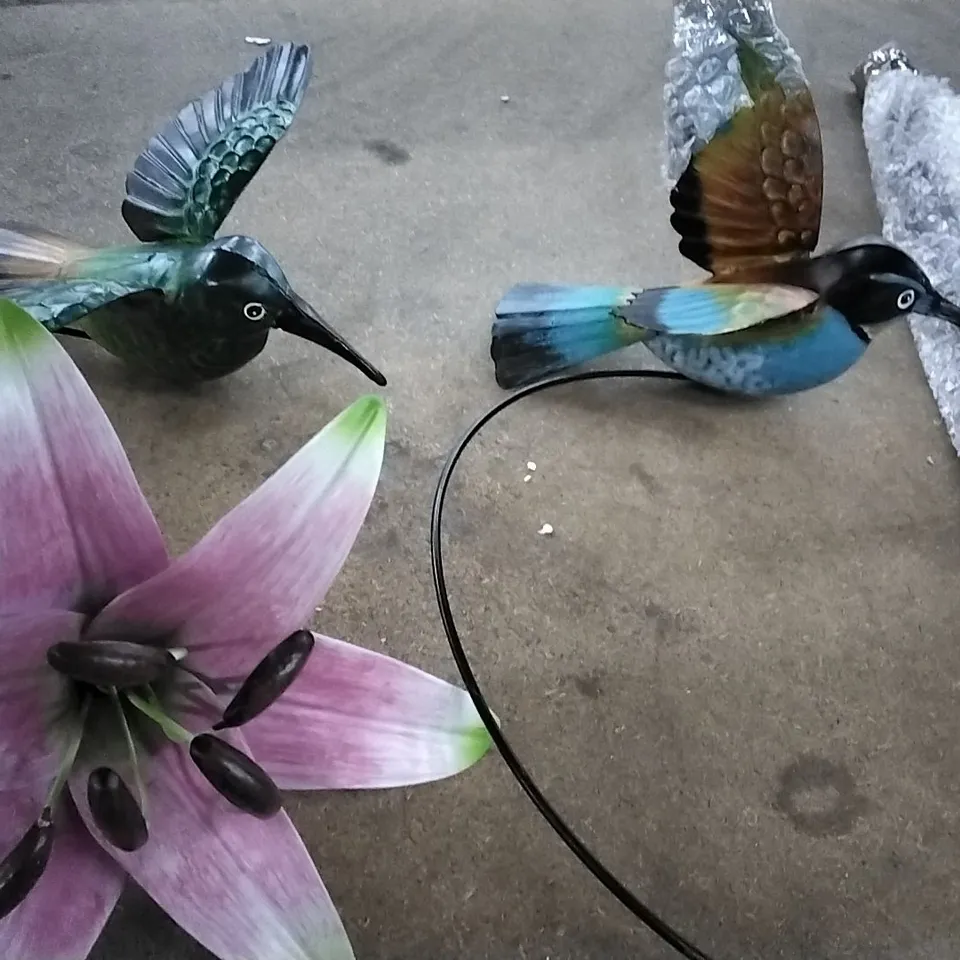 BOXED HOME2GARDEN HUMMINGBIRD WINDSPINNER