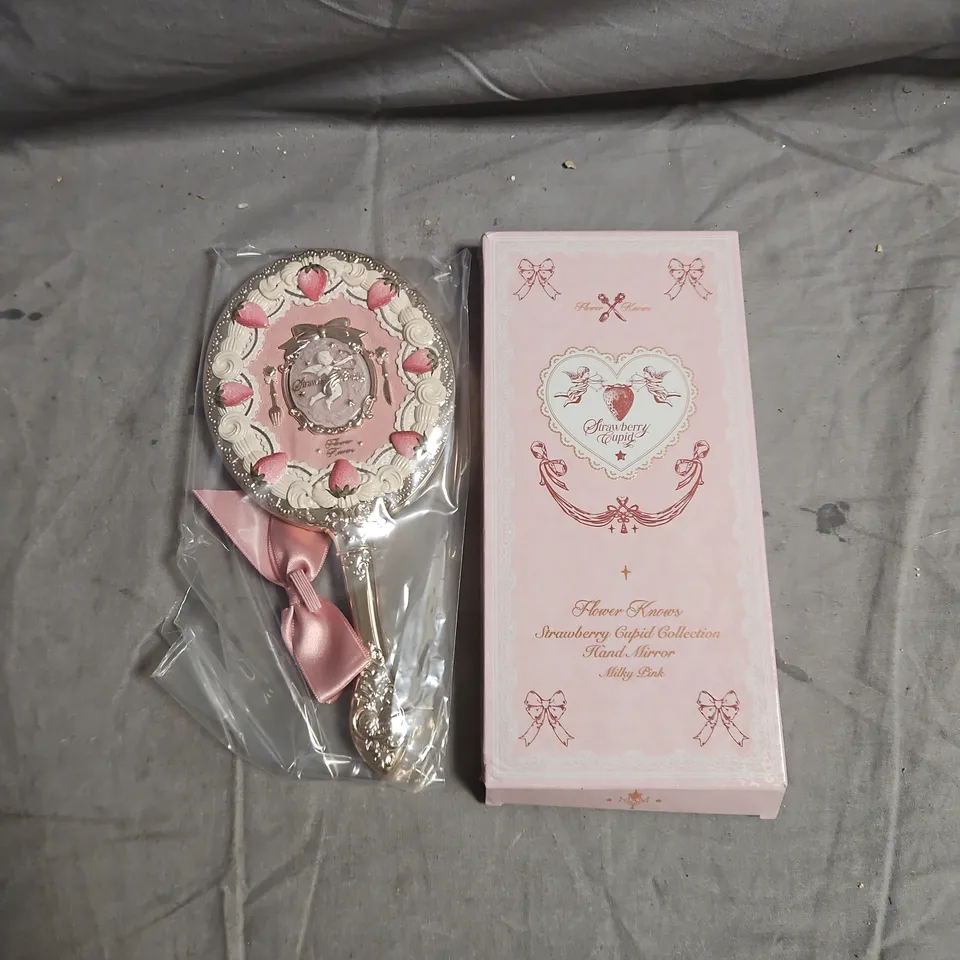 FLOWER KNOWS STRAWBERRY CUPID COLLECTION HAND MIRROR – MILKY PINK