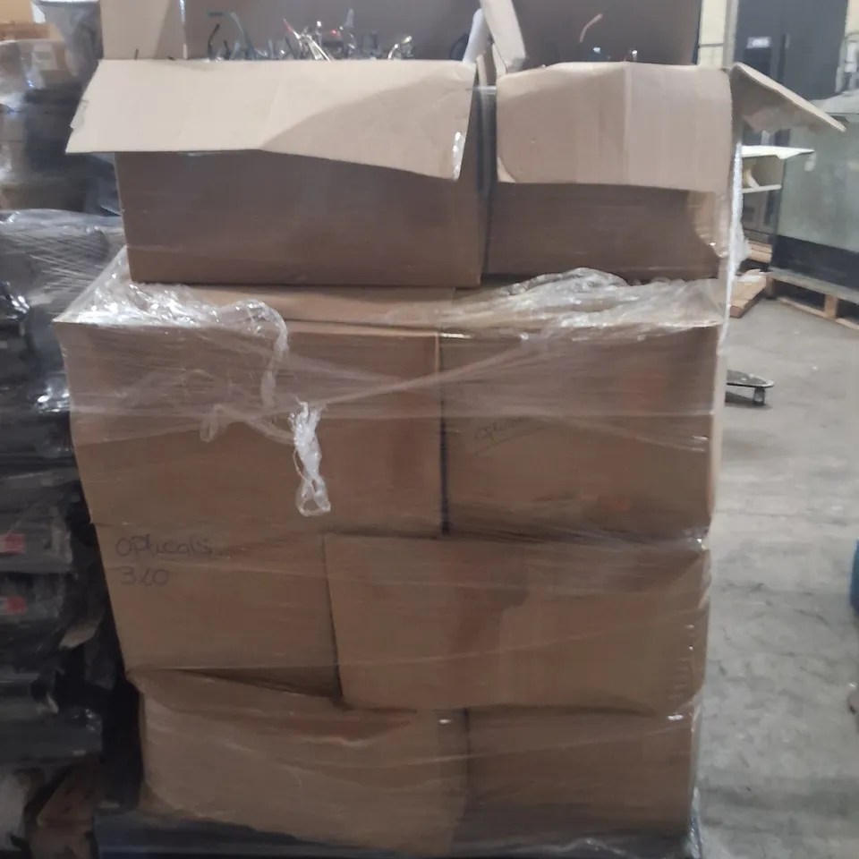 PALLET CONTAINING APPROXIMATELY 4000 EYE GLASSES