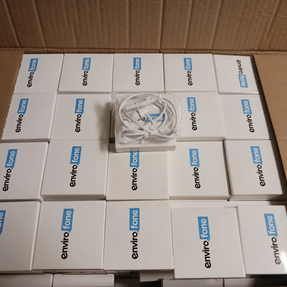 BOX OR APPROX. 500 STEREO EARPHONES WITH MIC IN WHITE  
