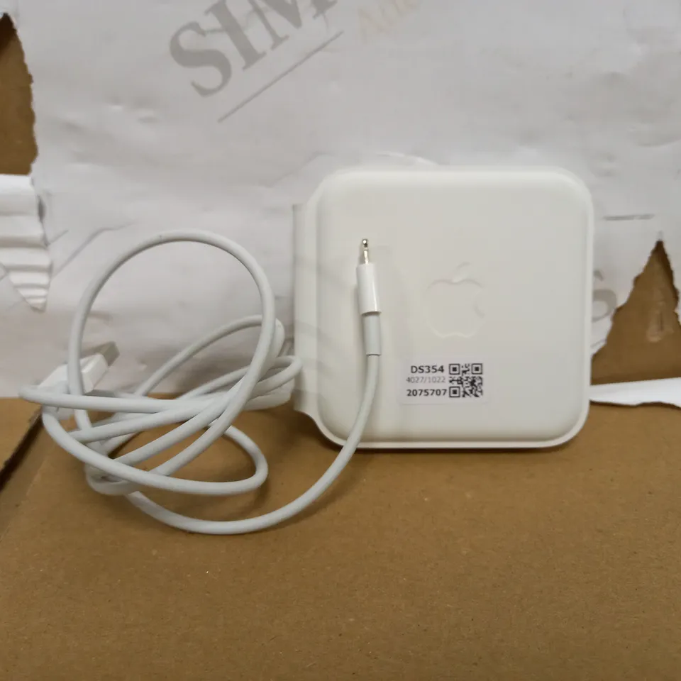 APPLE MAGSAFE DUO CHARGER
