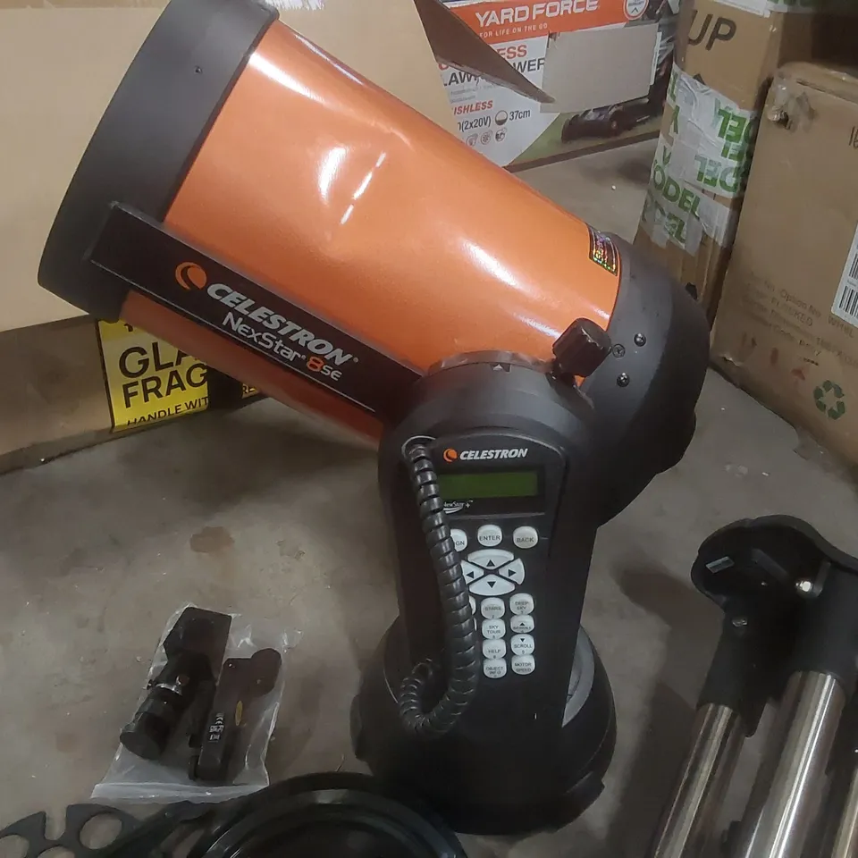 BOXED CELESTRON NEXSTAR 8SE COMPUTERISED TELESCOPE