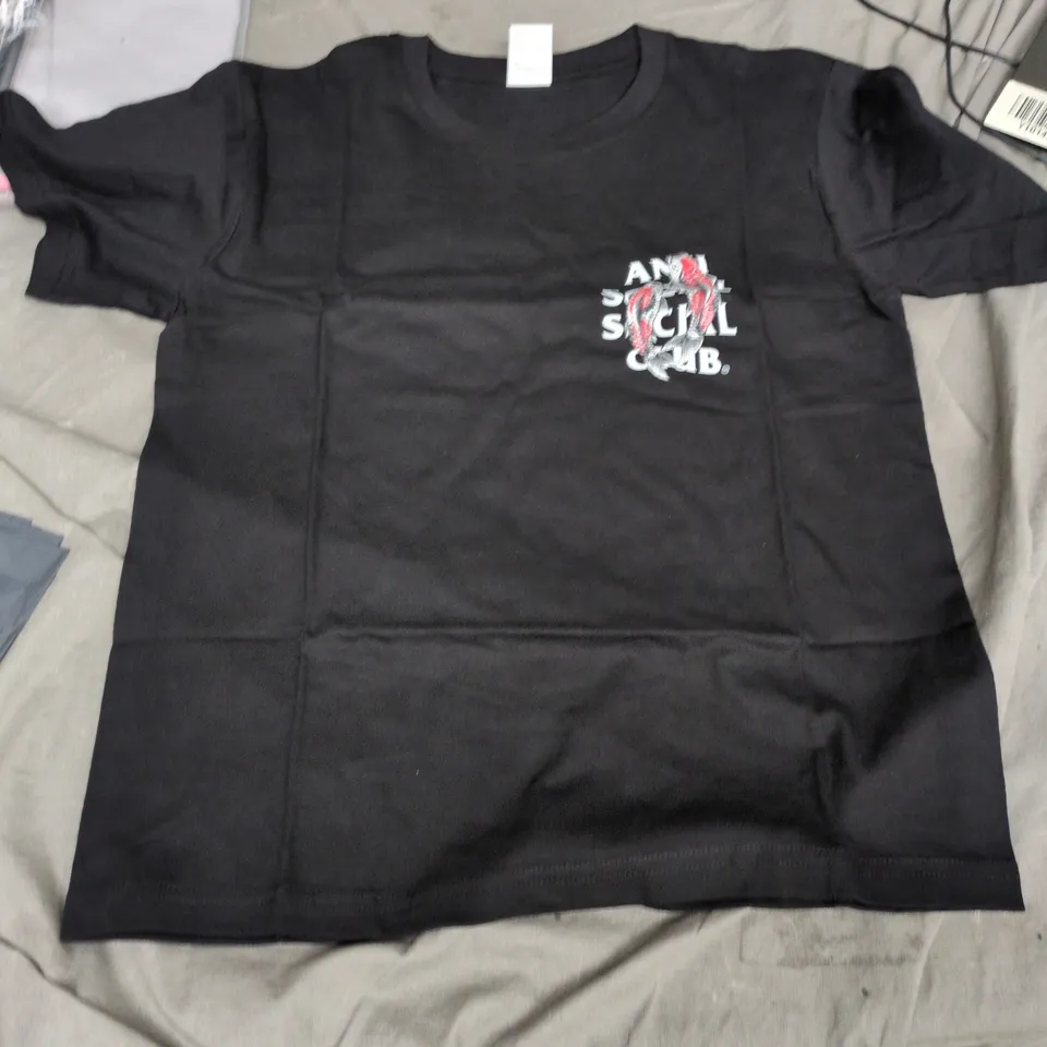 BLACK COTTON T-SHIRT, SIZE S (160/80A) WITH CHEST GRAPHIC (VERIFY MODEL)
