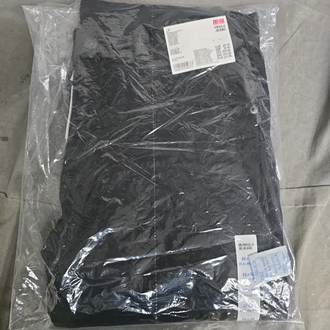 BAGGED UNIQLO SELVEDGE JEANS SLIM FIT IN BLACK - 32/34