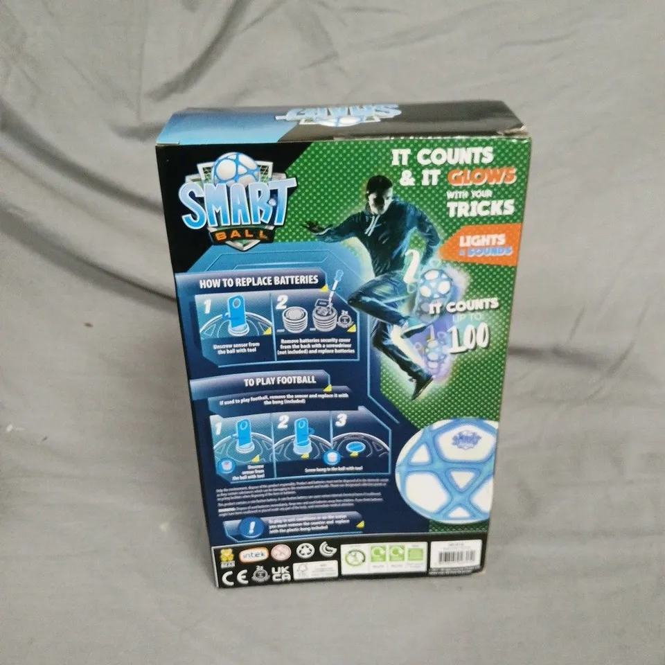 SMART BALL COUNTER BALL – FOOTBALL TOY WITH LIGHTS & GLOWS