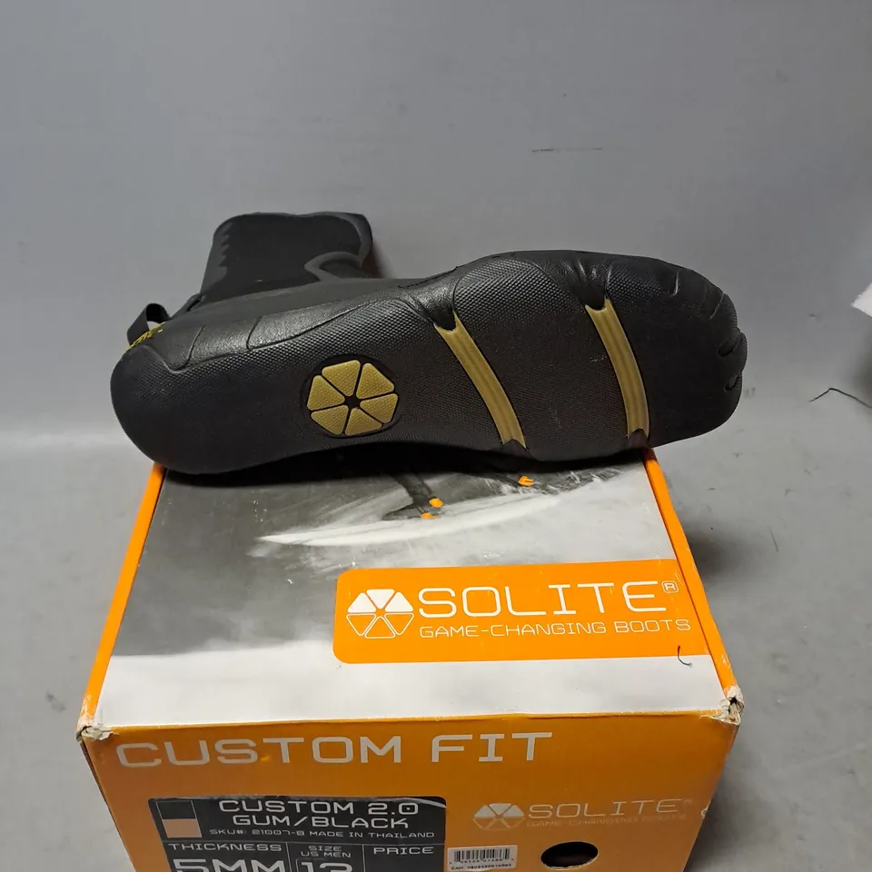 BOXED PAIR OF SOLITE 5MM CUSTOM FIT BAREFOOT FEEL BOOTS IN BLACK SIZE 12