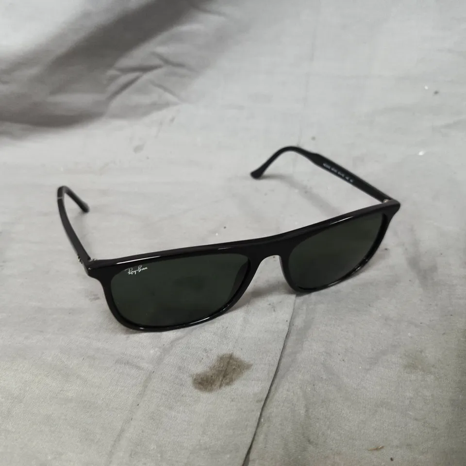 BOXED RAY BAN 0RB2216 SQUARE SUNGLASSES- BLACK 