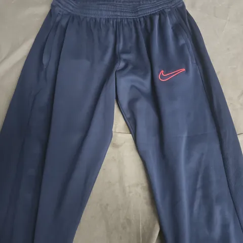 NIKE NAVY JOGGING TROUSERS SIZE M