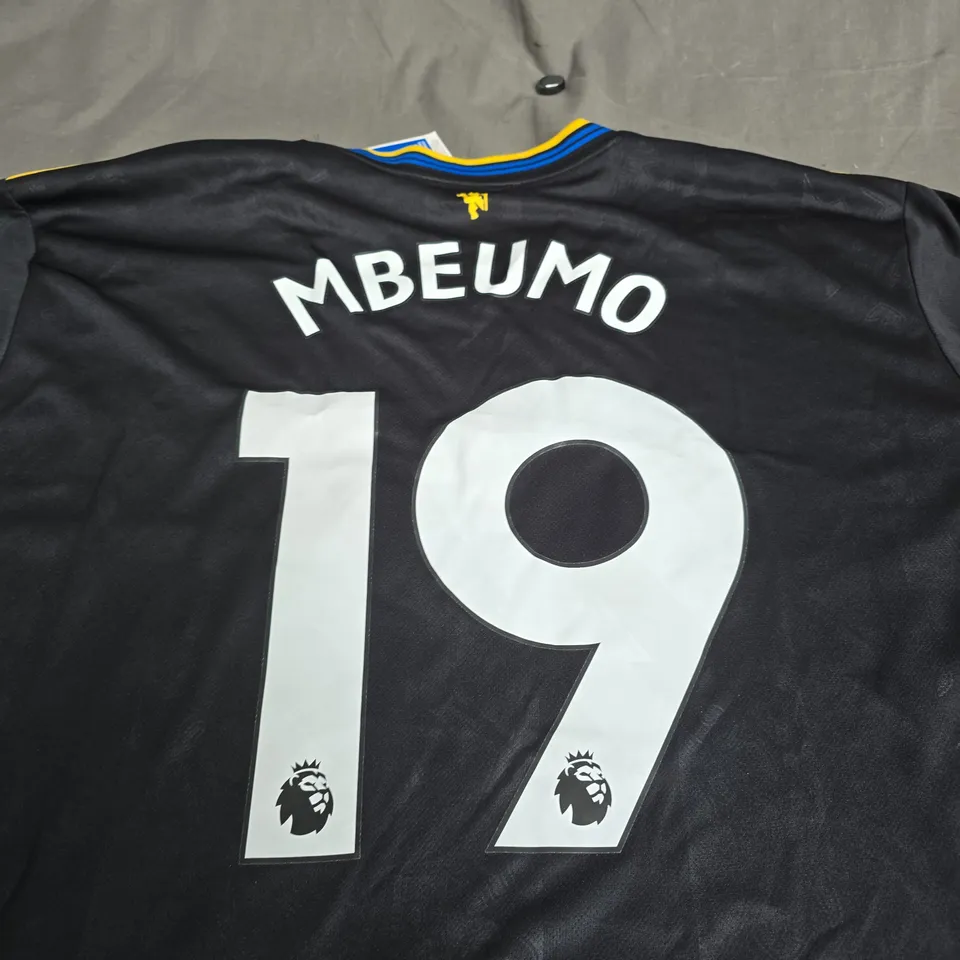 MANCHESTER UNITED FC AWAY SHIRT NO. 19 MBEUMO - 4XL