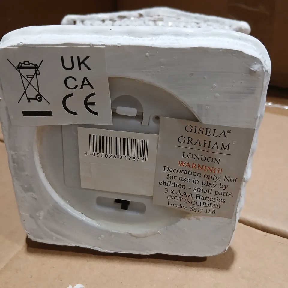 SIX GISELA GRAHAM LONDON WHITE CERAMIC DECORATIVE HOUSE ORNAMENT