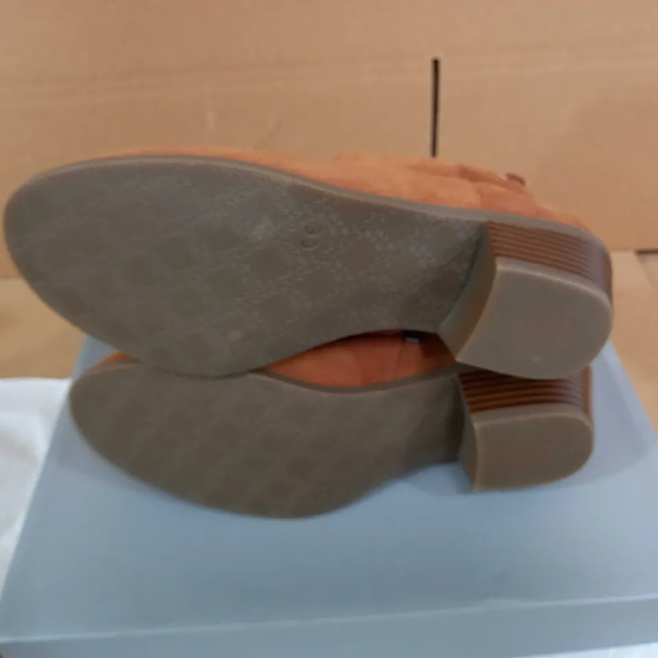 BOXED NEW VIONIC ORTHOTIC VERA ANKLE BOOTS - TAN - UK SIZE 5.5