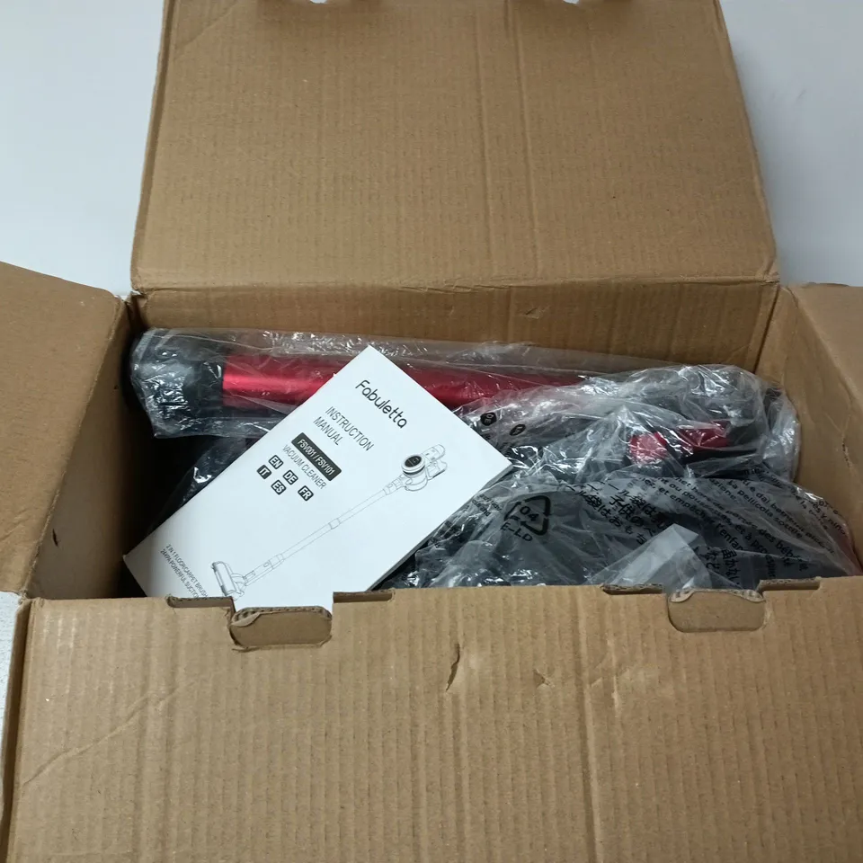 FABULETTA VACUUM CLEANER BOXED