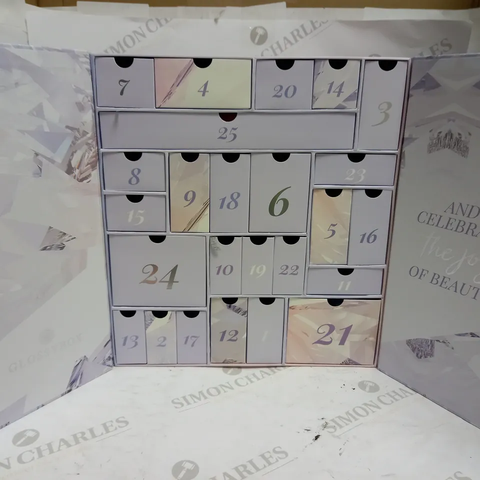 GLOSSYBOX FREEZE THE MOMENT ADVENT CALENDAR
