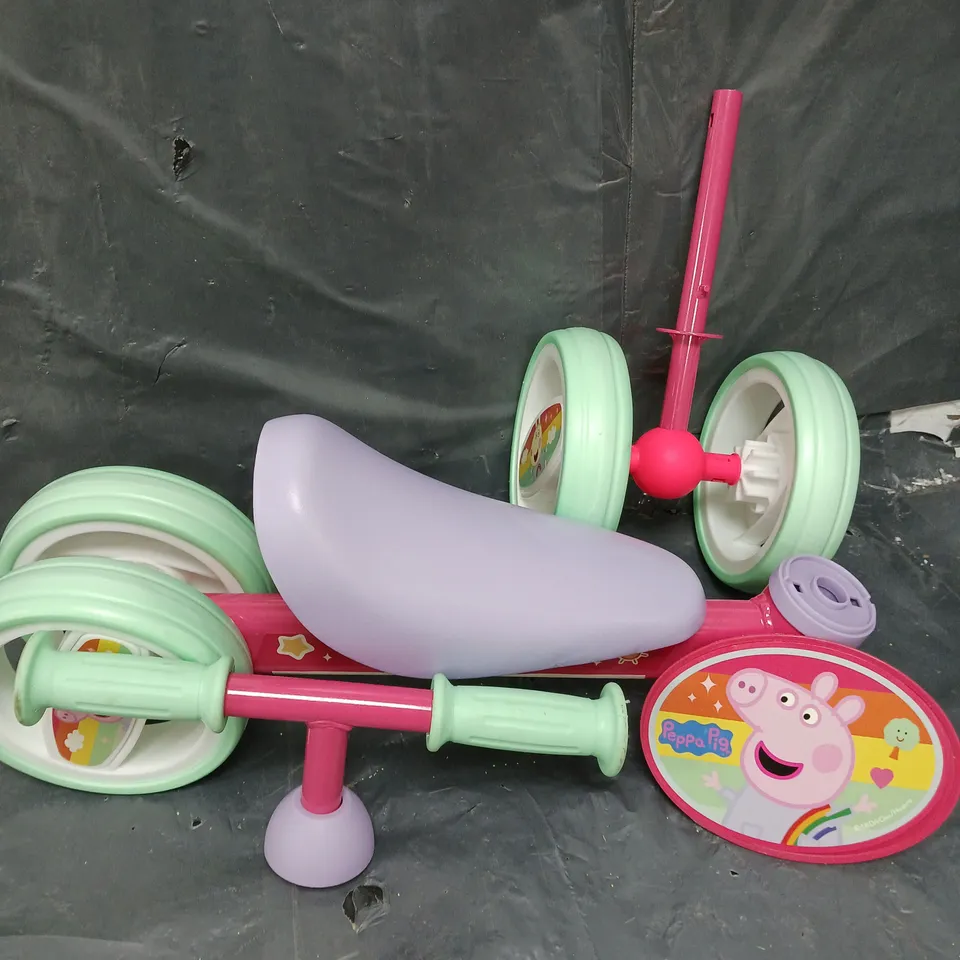 PEPPA PIG DELUXE BOBBLE RIDE ON