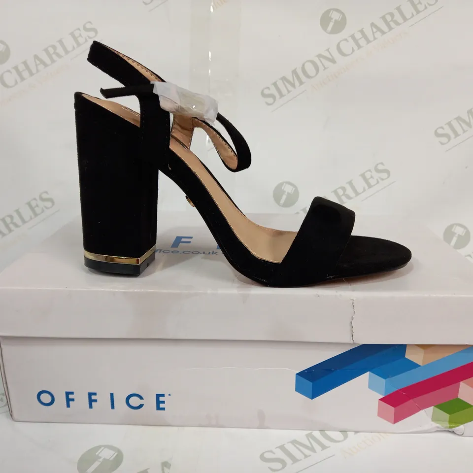 BOXED PAIR OF OFFICE LONDON OPEN TOE BLOCK HIGH HEELS IN BLACK EU SIZE 37