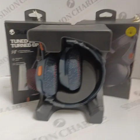 2 BOXED SKULLCANDY RIFF HEADPHONES