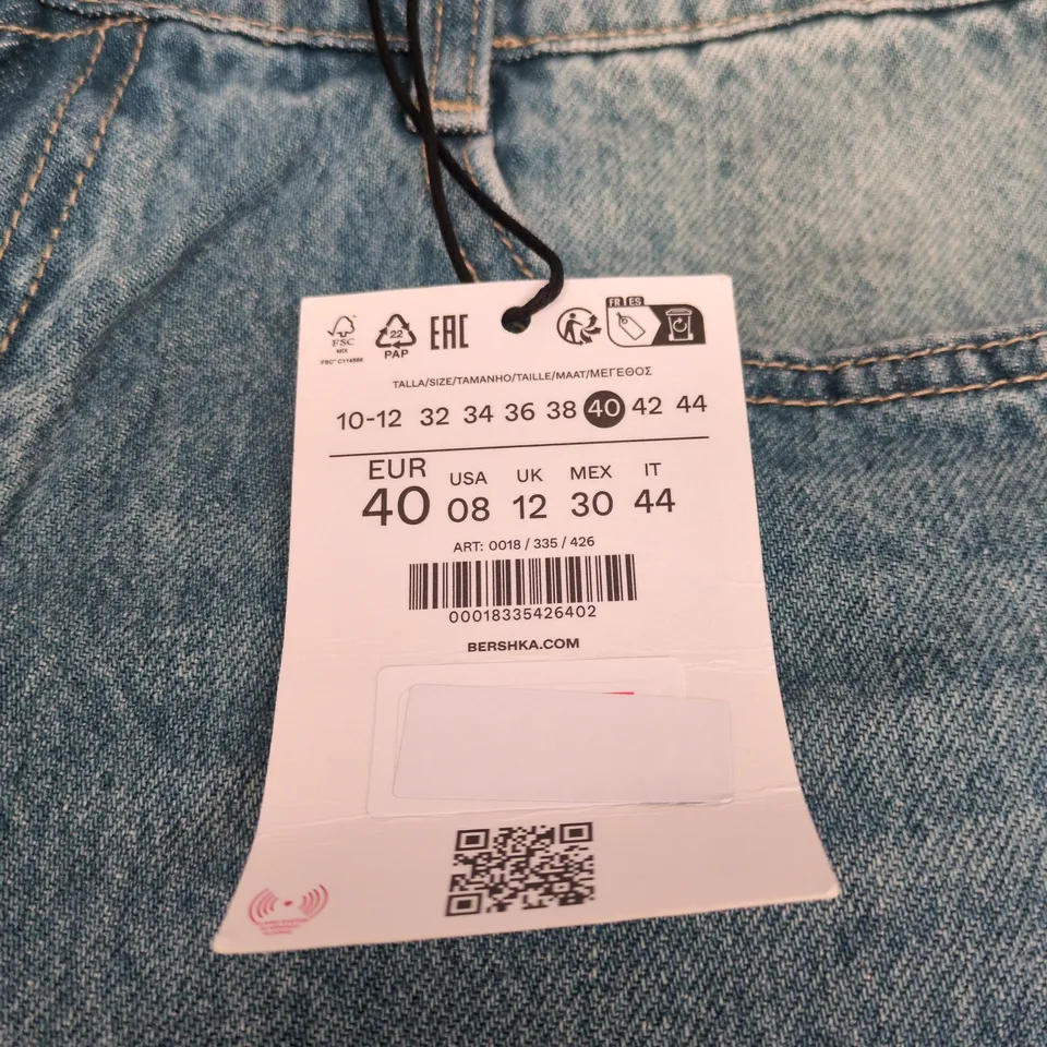 BERSHKA BARREL FIT UK12 JEANS WITH TAGS