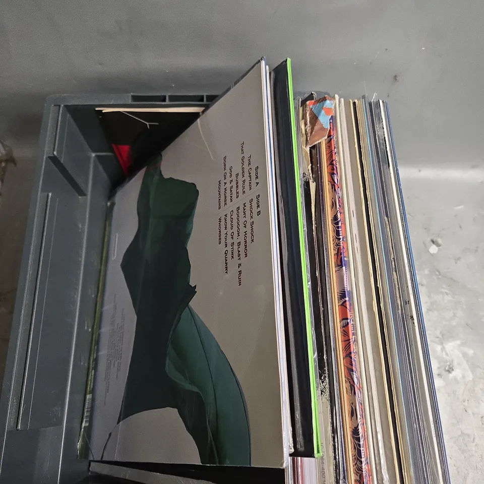 APPROXIMATELY 20 ASSORTED VINYLS TO INCLUDE BIFFY CLYRO, ODESZA, MODERAT ETC 
