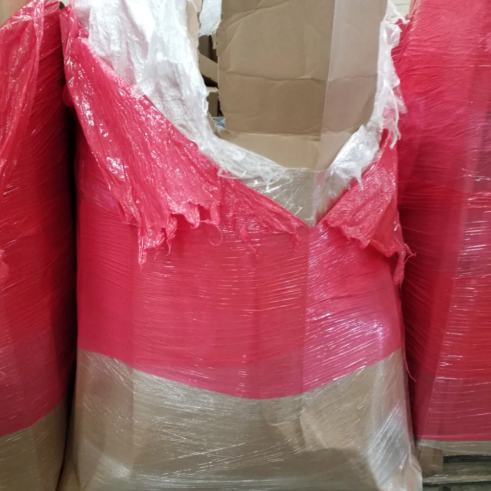 PALLET OF ASSORTED PRODUCTS INCLUDING MESH CHAIR GREY, ENVIRONMENTAL AIR COOLER, DOOR MAT, STOOL, TOILET SEAT 