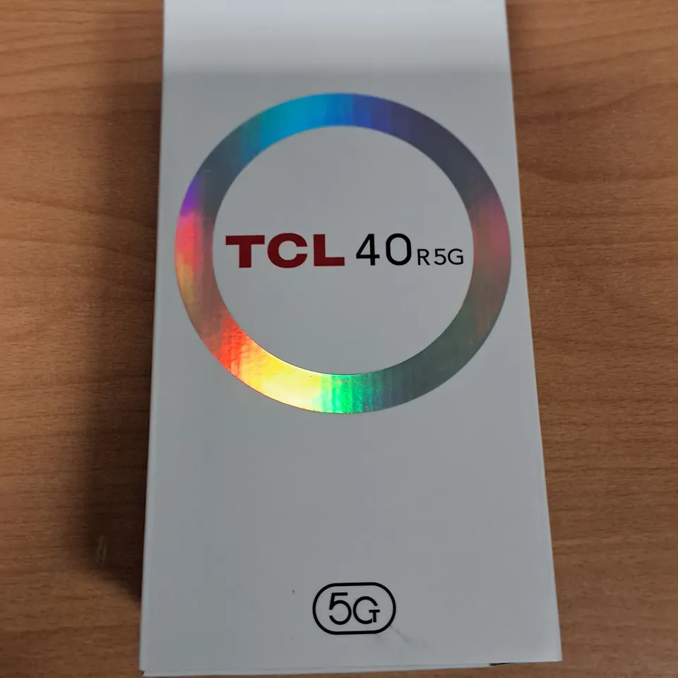 BOXED TCL 40 R5G 64GB IN STARLIGHT BLACK - T771K