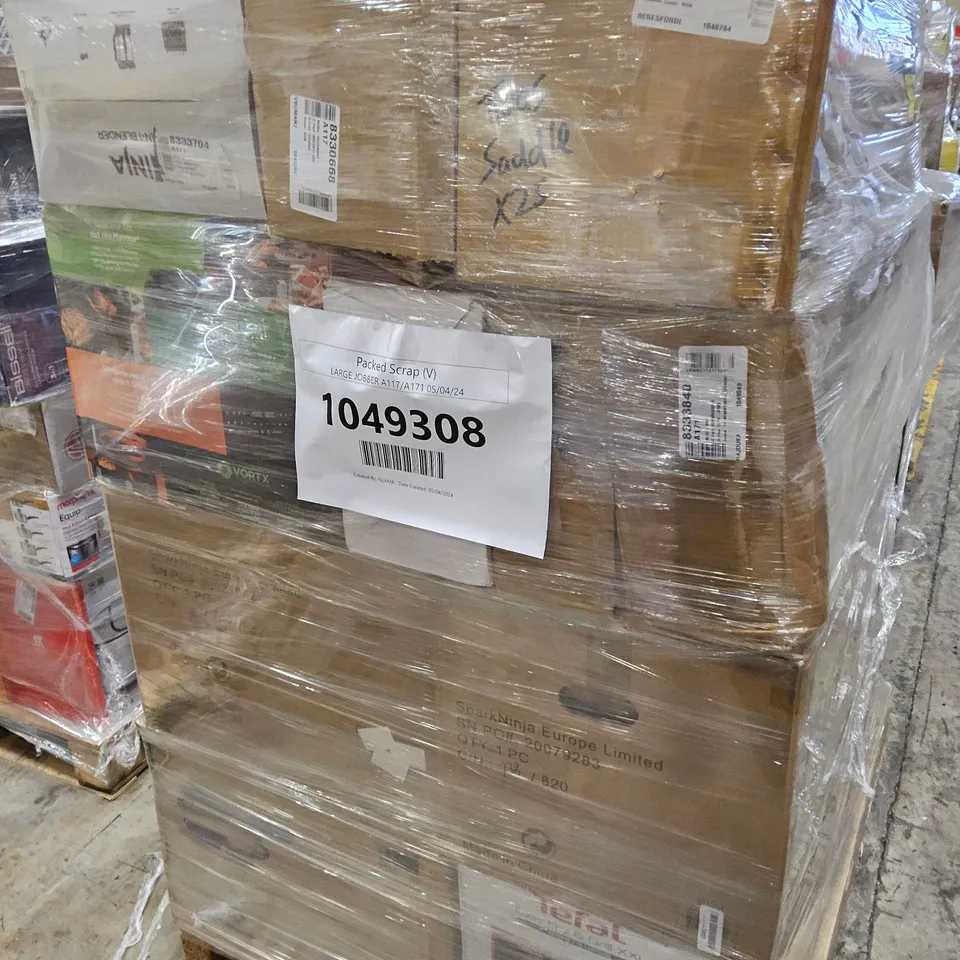 PALLET OF APPROXIMATELY 32 UNPROCESSED RAW RETURN HOUSEHOLD AND ELECTRICAL GOODS TO INCLUDE;