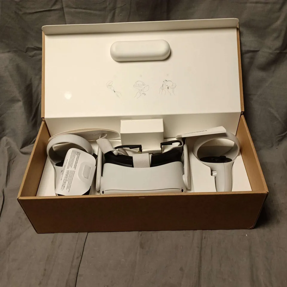 META QUEST 2 128GB BOXED WITH CONTROLLERS