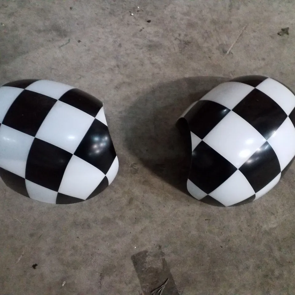 BOXED CHECKERED MOTORCYCLE WINGMIRRORS CAPS