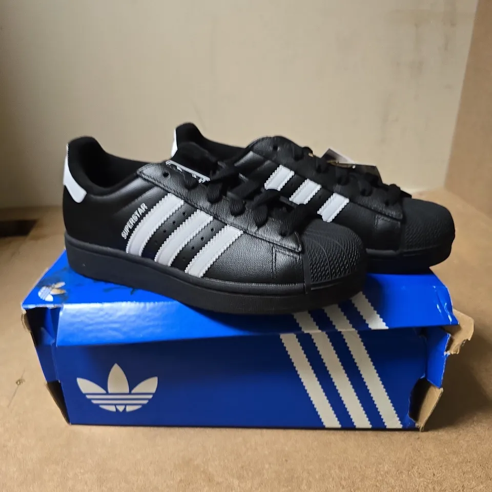 ADIDAS SUPERSTAR II J JUNIOR SNEAKERS – BLACK, UK 5 