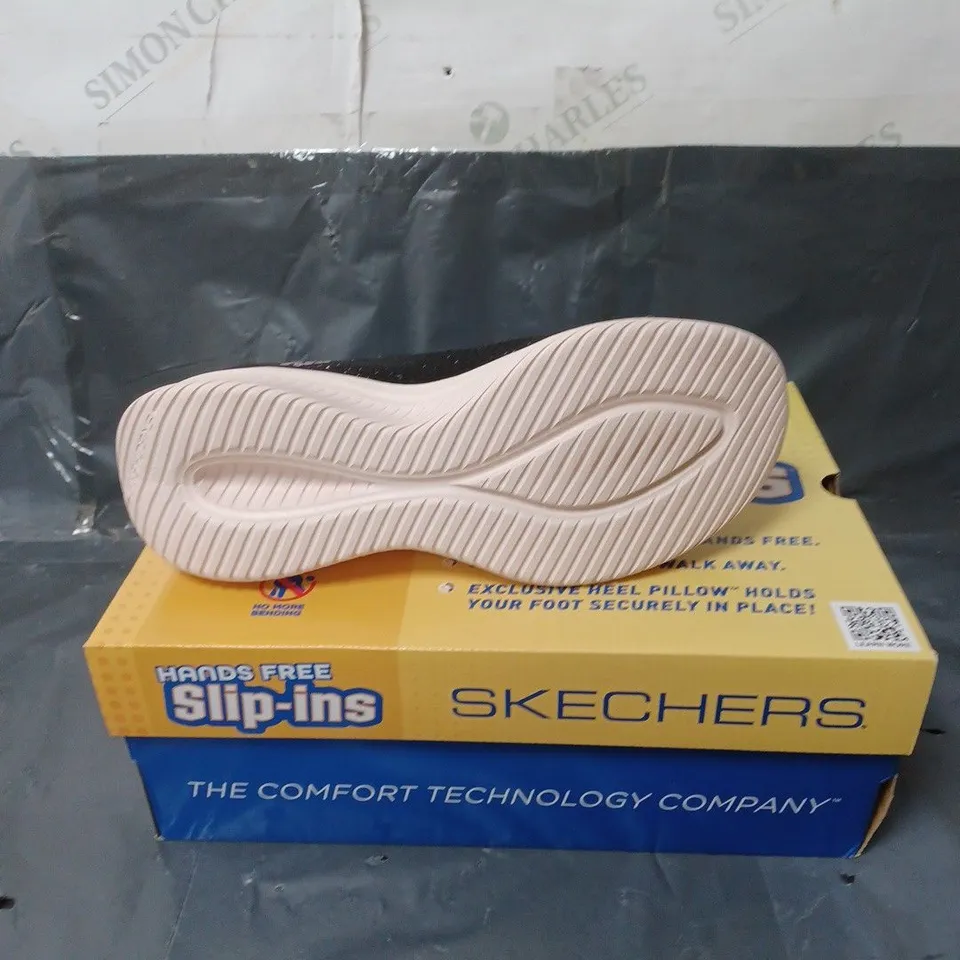 SKECHERS SLIP-INS TRAINERS BLACK GLITTER SIZE 7