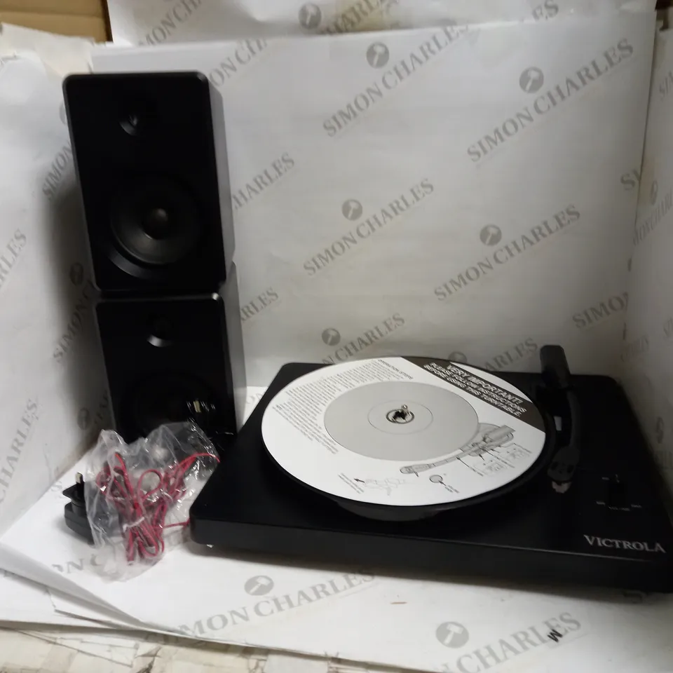 VICTROLA MODERN BLUETOOTH STEREO TURNTABLE