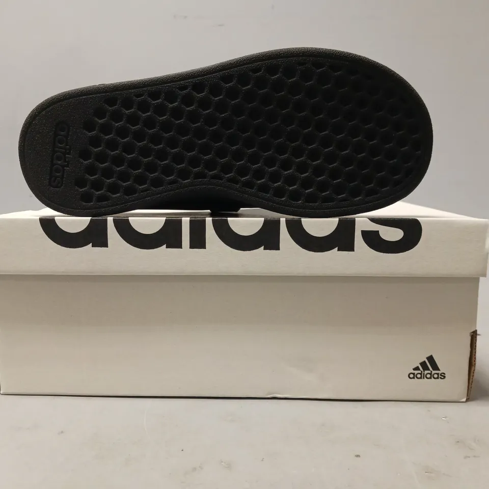 BOXED PAIR OF ADIDAS BASE 2.0 KIDS SHOES IN BLACK UK SIZE 13