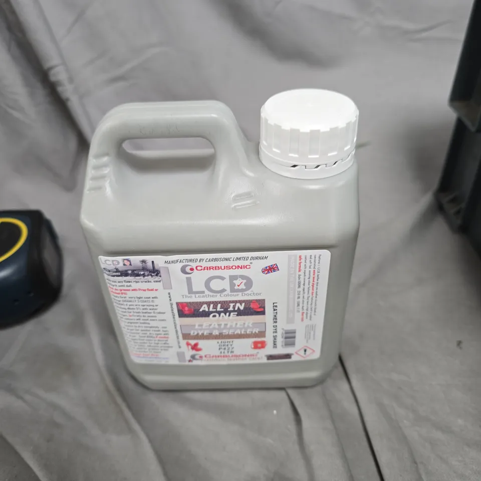 LOT OF APPROXIMATELY 12 ASSORTED LIQUIDS TO INCLUDE: DYE SEALER AND KITCHEN DEGREASER