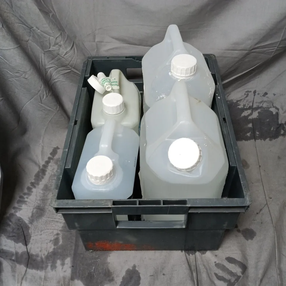 4 X ASSORTED HOUSEHOLD ITEMS INCLUDING DELHPIS ECO MULTI PURPOSE CLEANER 2L AND REEF ZLEMENTS COMPLETE PART 1 5L