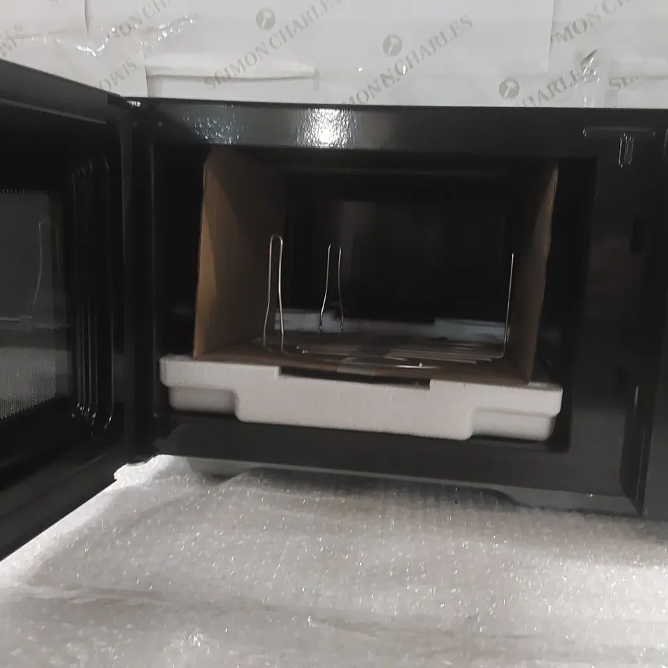 HISENSE 900W MICROWAVE OVEN